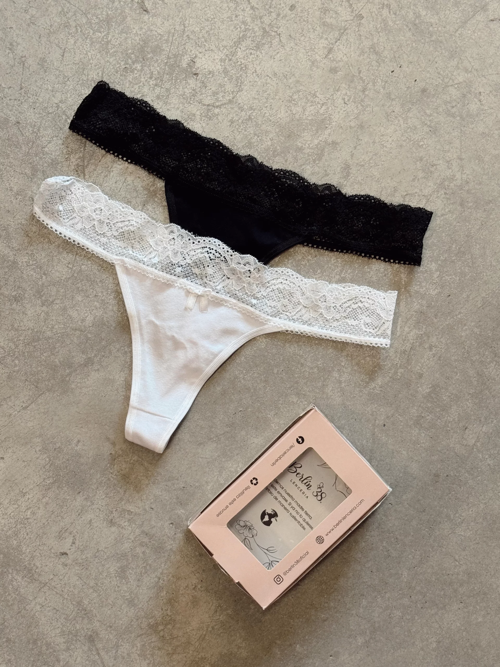 BERLIN ART 106 COLA LESS PACK X2