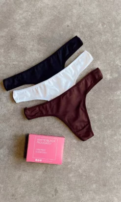 MARCELA KOURY ART 10137