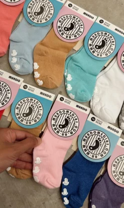 MUNDO ART 661/T0 MEDIAS DE BEBE ANTIDESLIZANTES PACK X12